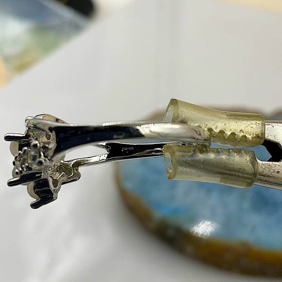 Beautiful Little Sterling Silver Ring With Six Round Opal Stones & Center CZ - Picture 8 of 8